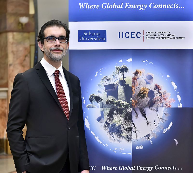 Sabancı Üniversitesi İstanbul Uluslararası Enerji ve İklim Merkezi (IICEC) Direktörü Bora Şekip Güray