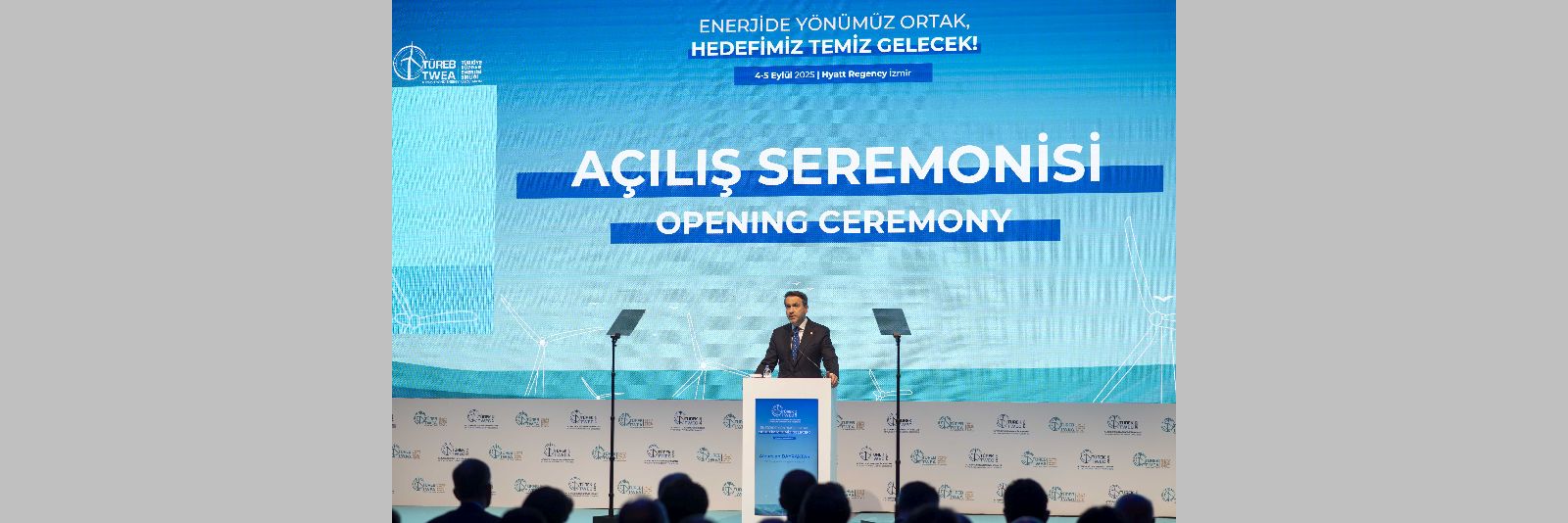 Rüzgar Enerjisi Sektörü İzmir’de Buluştu, Türek 2025 Yoğun Katılımla Gerçekleşti