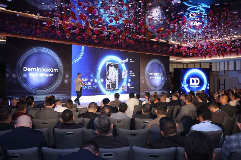 Büyütmek için resme tıklayın DemirDöküm, İstanbul’da düzenlediği iş ortakları toplantısında yeni dönem stratejilerini paylaştı.