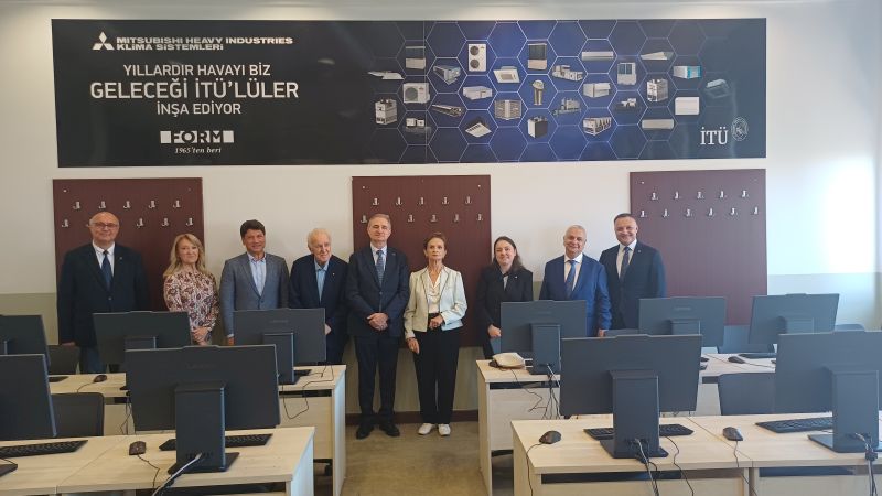 Laboratuvarın 30 Haziran tarihinde gerçekleştirilen açılış törenine Form Şirketler Grubu Yönetim Kurulu Başkanı Figen Korun, Yürütme Kurulu Başkanı Tunç Korun, Yönetim Kurulu Üyesi Özden Korun ile Form MHI Klima Sistemleri Yönetim Kurulu Üyesi ve Genel Müdürü Zafer Sarı katıldı.